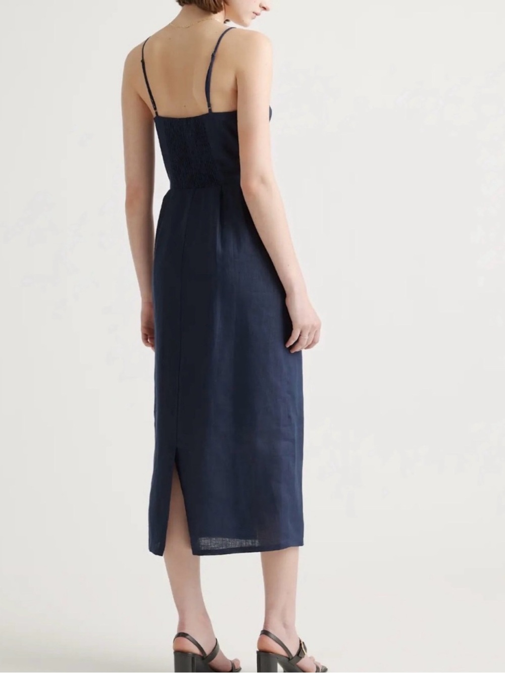 Quince 100% European Linen Scoop Neck Midi Dress M Deep Navy Pleated Pockets - Picture 3 of 11